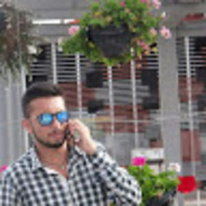 Meet your Posher, Andres